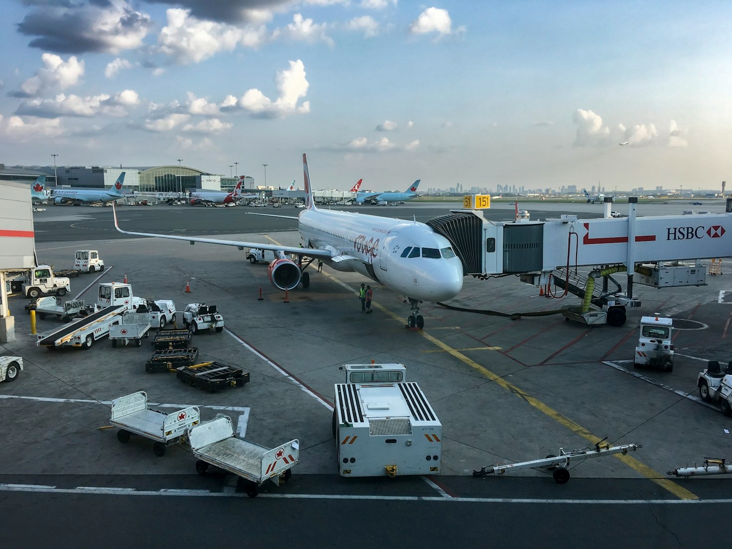 Liège et Luxembourg : comment deux petits aéroports dominent le cargo européen